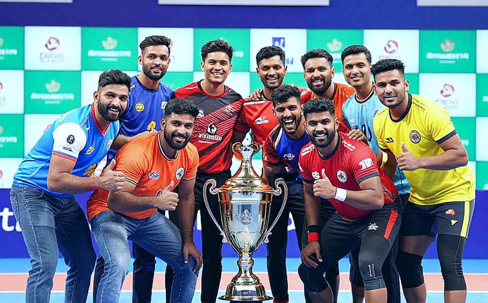 जिसे रिटेंशन में छोड़ दिया, वही नीलामी में महँगा क्यों बिका: कबड्डी ट्रांसफर विंडो का डेटा ब्रीफ