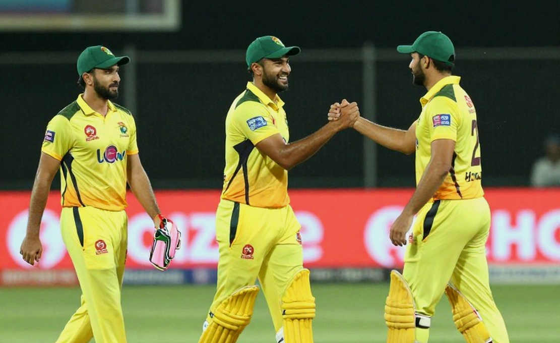 डैरेन सैमी का 2-2 बचाव, भारत का 118/0 पावरप्ले और एक बहीखाता जो मेल नहीं खाता